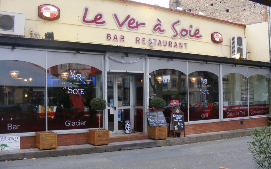 Ver à soie – Bar – Restaurant