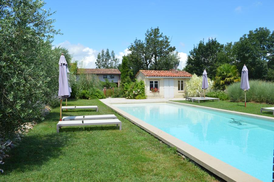 Piscine domaine du Léou