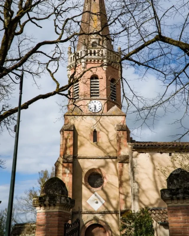 [PATRIMOINE] ⛪️ Sur quelle commune se trouve l'É𝐠𝐥𝐢𝐬𝐞 𝐒𝐚𝐢𝐧𝐭-𝐅𝐞𝐫𝐫é𝐨𝐥 ❓

Bel exemple d'architecture romane, l'édifice surplombe son paisible village. On a hâte de lire vos réponses en commentaires 💬!

📷 @ar_prod.fr 

#paysdecocagne #tarn #tourismetarn #tourismeoccitanie #sudouest #igerstarn #patrimoine #villages #eglise #lautrecoispaysdagout #fiac